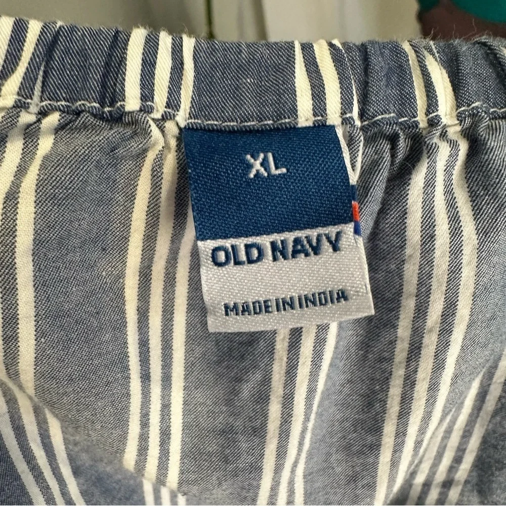 Old Navy lightweight peasant